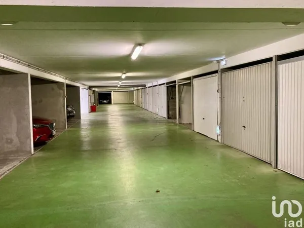 Parking 13 m²