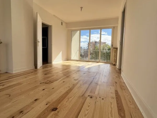 Toulouse, Avenue Jean Chaubet, à louer T4 de 78 m2