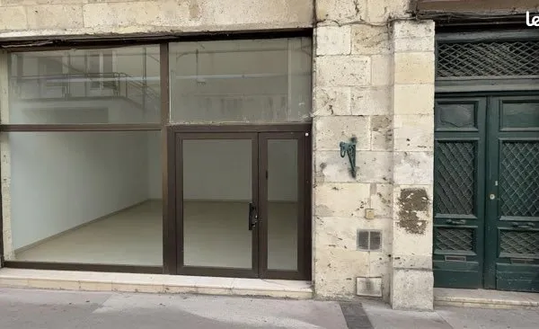 Local commercial loué