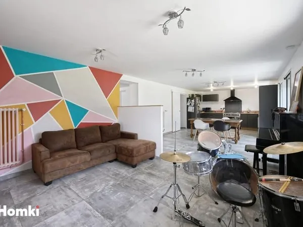 À découvrir sans tarder - Maison familiale rénovée avec beaux volumes à Vinay