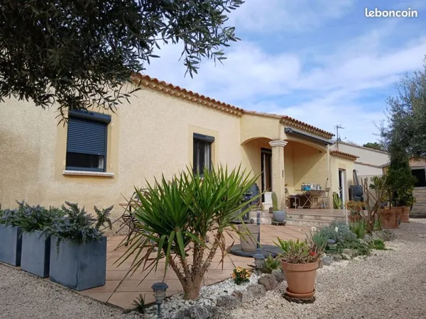 Villa récente en rez-de-chaussée