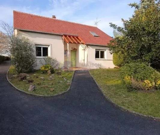 Maison familiale de 171 m² à Le Poinçonnet