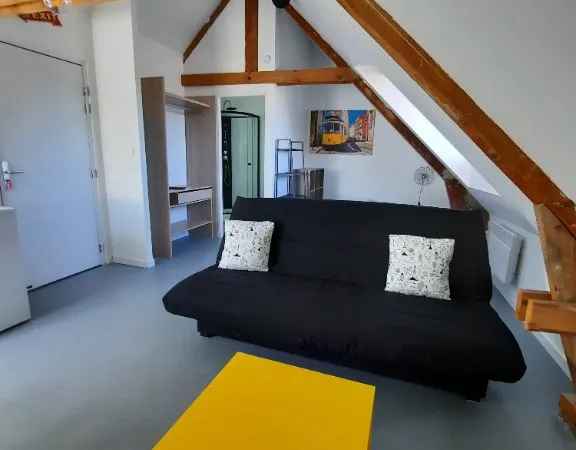 T1 bis meublé Guingamp centre ville 19.49 m²