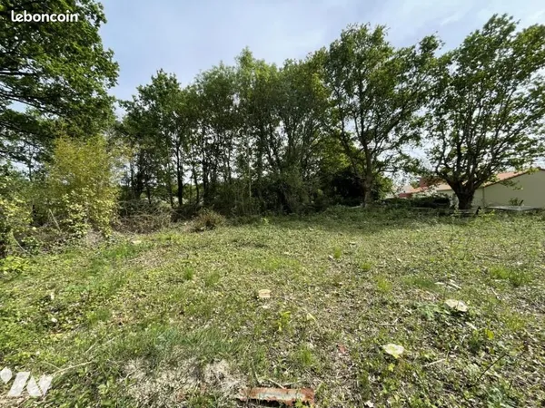 Terrain 1269 m² GENESTON