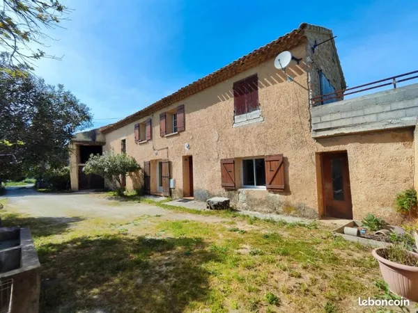 Ferme 100M2 plus dépendances