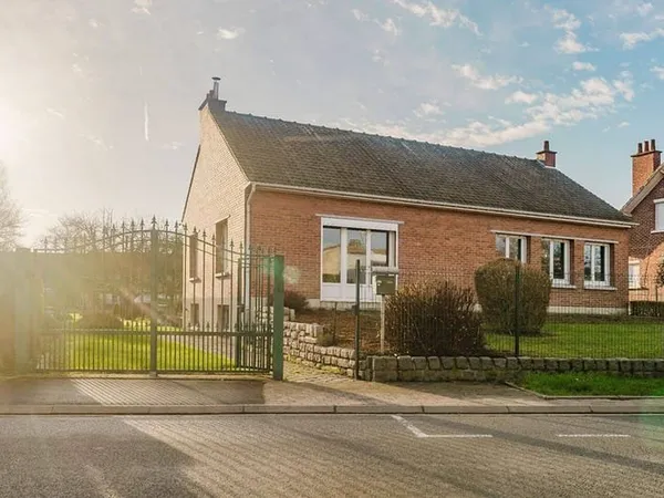 Maison de plain-pied 5 pièces 90 m²