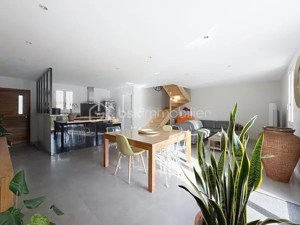 Maison 5 pièces 145 m²