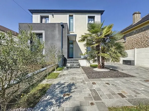 Maison de 8 pièces