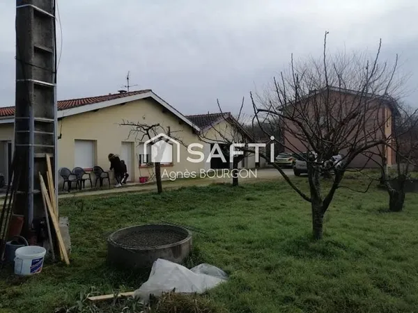 Maison 16 pièces 371 m²