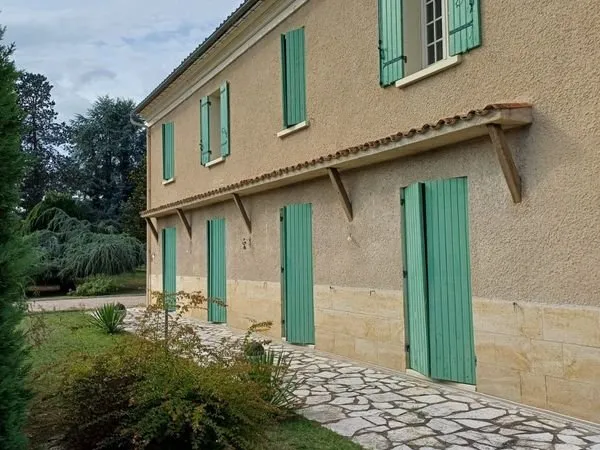 Maison familiale 200 m² - 5 chambres - Piscine - Terrain 3 000 m²
