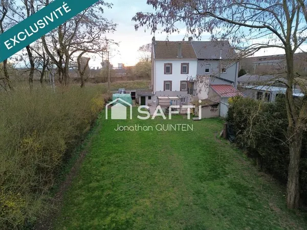 Maison rénovée au calme avec grand jardin à l'Hôpital