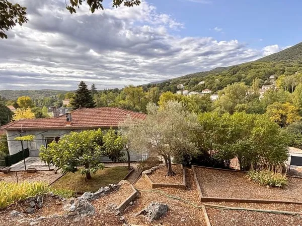 Maison 5 pièces 134 m²