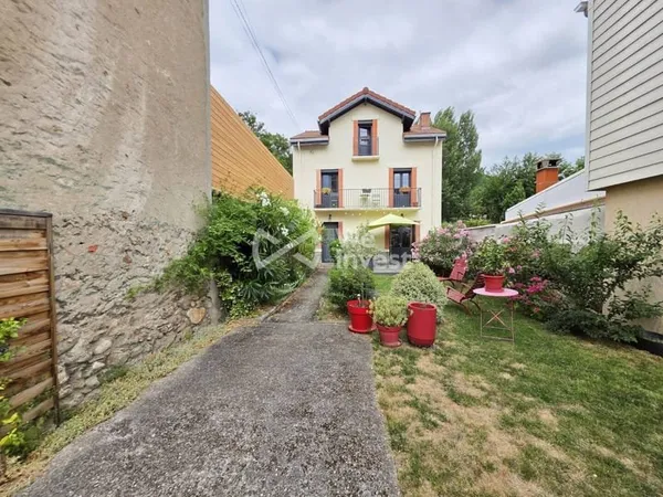 Maison 6 pièces 130 m²