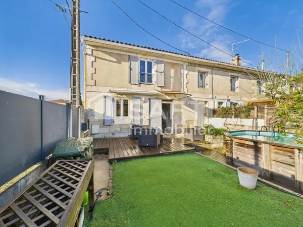 Charmante maison en pierre avec terrasse et piscine - Saint-Médard-en-Jalles
