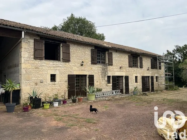 Maison 6 pièces 277 m²