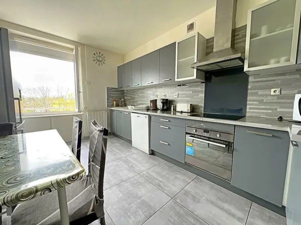 Appartement 4 pièces 96 m²