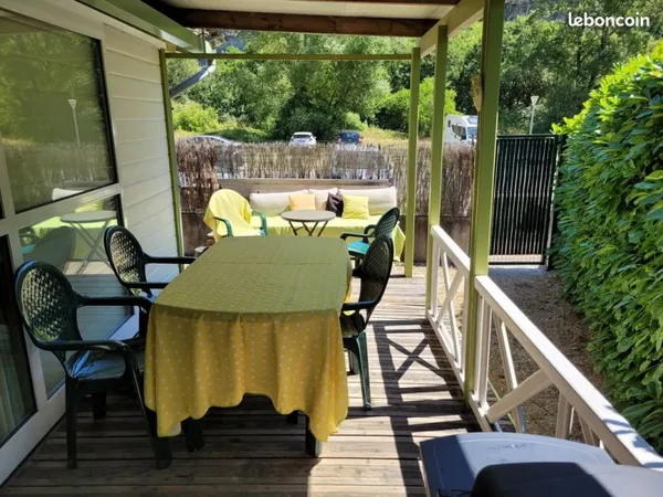Vend chalet et son terrain