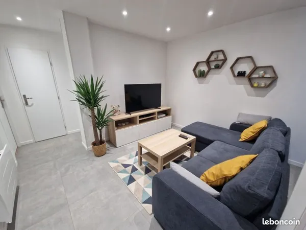 Chambre dans appartement neuf en centre-ville