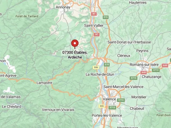 Terrain constructible de 800 m²