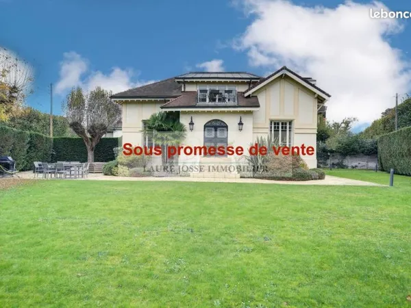 Propriété 8 pièces 216 m²