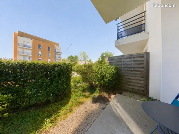Studio 1 pièce 19 m²