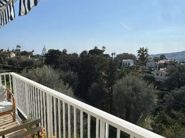 Appartement 5 pièces 86,39m2 vue mer Nice cimiez