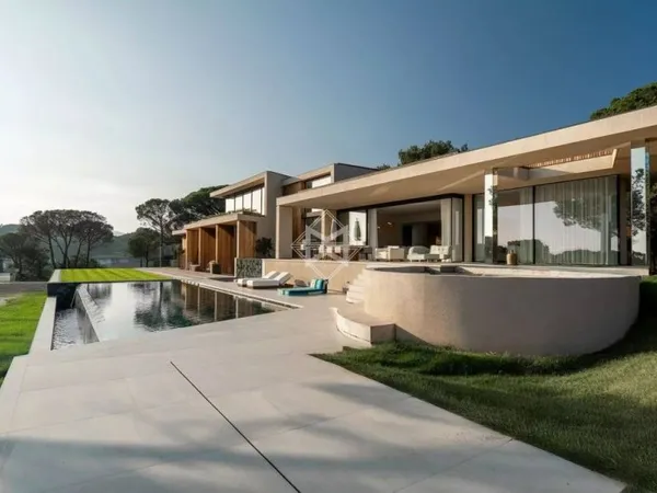 Villa 10 pièces 400 m²