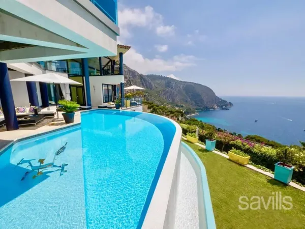 Villa contemporaine avec vue mer panoramique au calme, proche de