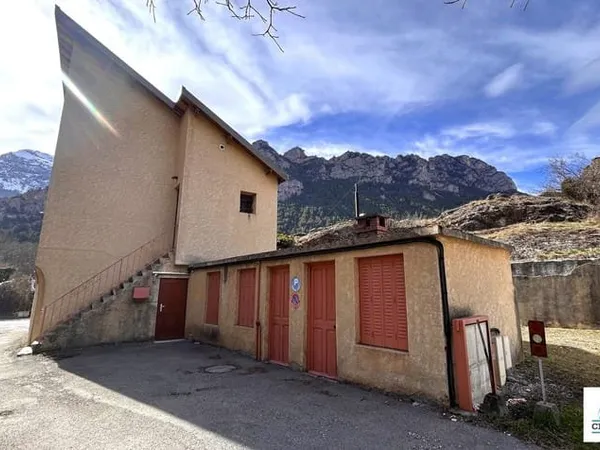 Charmant Appartement 2 à 3 chambres proche Lac de La Roche de R