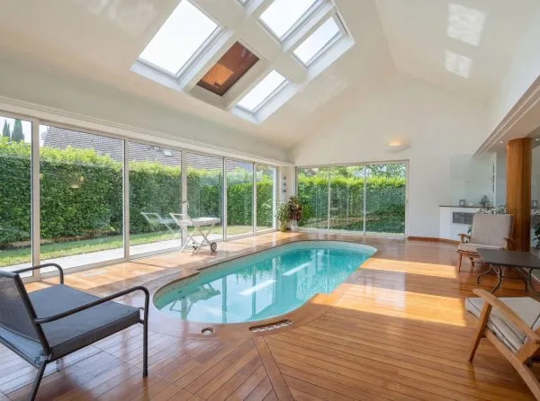 Maison 7 pièces 297 m²