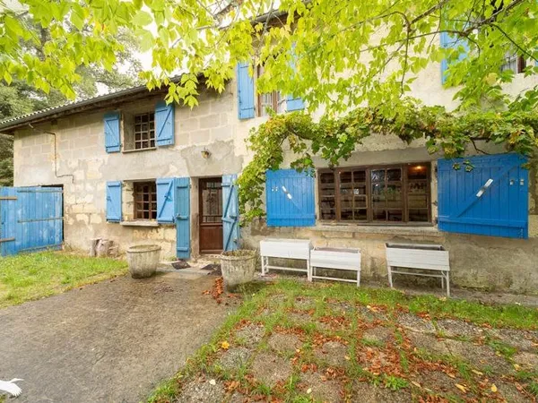 Maison en pierre de 5 pièces principales