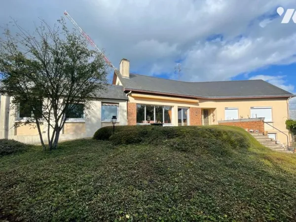 Maison 8 pièces 357 m²