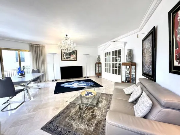 Appartement 3 pièces 115 m²