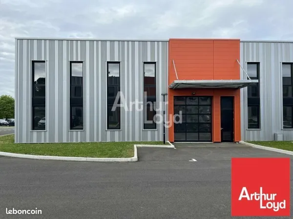 LOCAL D'ACTIVITE 235 m² NIORT