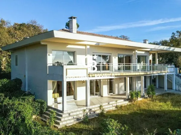 Pyla - Villa Contemporaine avec Panorama Exceptionnel sur le Bassin