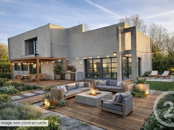 Maison 5 pièces 275 m²