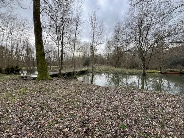 Terrain Vente Saint-Hilaire-la-Palud   25000€