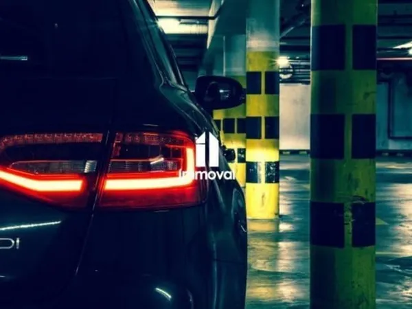 GARAGE - NEUDORF