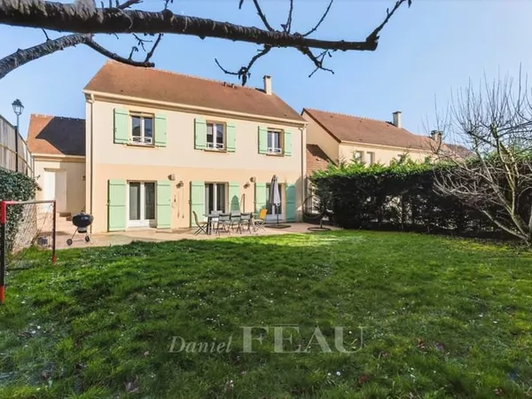 Guyancourt - Quartier des Bouviers Maison contemporaine meublée