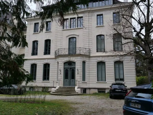 Appartement 2 pièces 82 m²