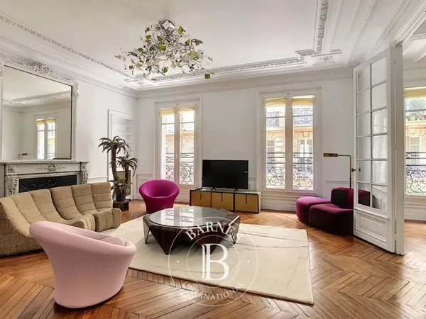 Le service location de la maison BARNES vous présente ce bien :