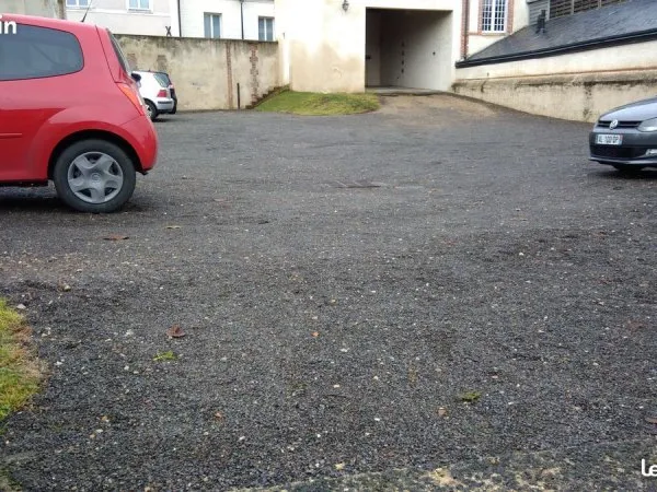 Place de parking centre-ville
