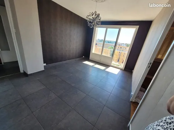 Loue appartement T3 Bron