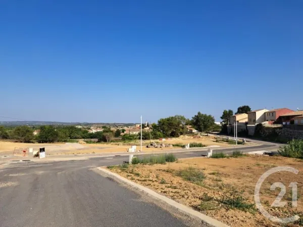 Terrain 706 m²