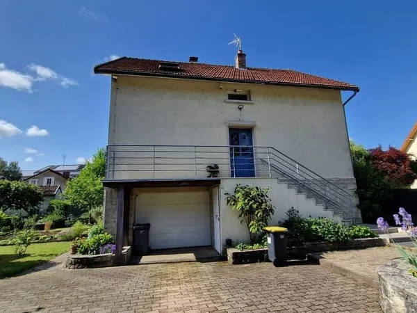 Maison habitable de suite à Montbard.