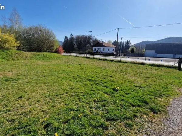 Terrain 596 m² ST AME