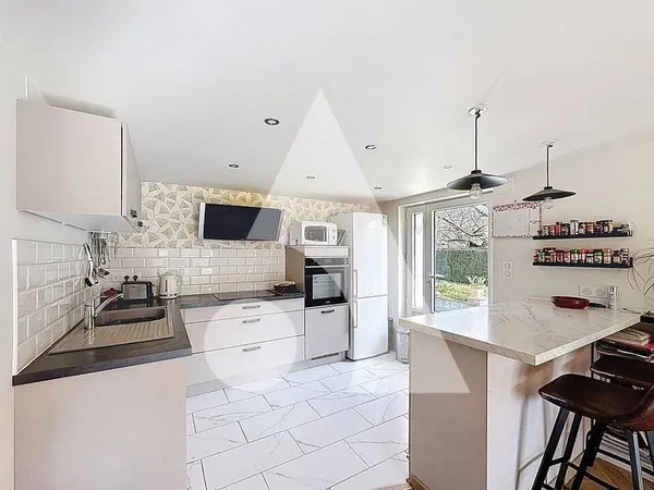 Maison 5 pièces 148 m²