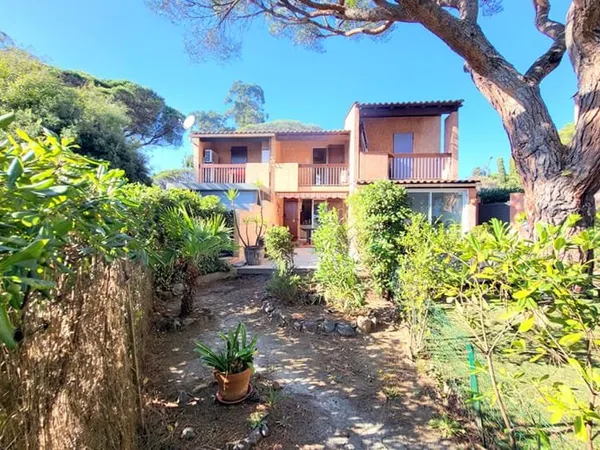 Appartement 3 pièces proche mer et commerces, aux Issambres