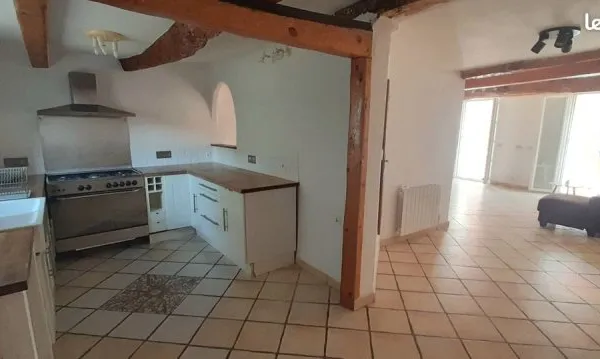 Appartement lumineux maison de village