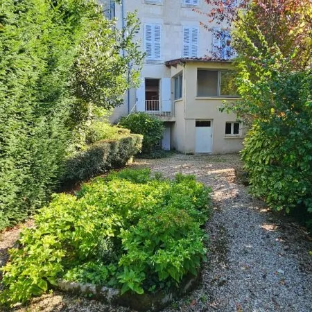 Maison Niort 9 pièces 195 m²